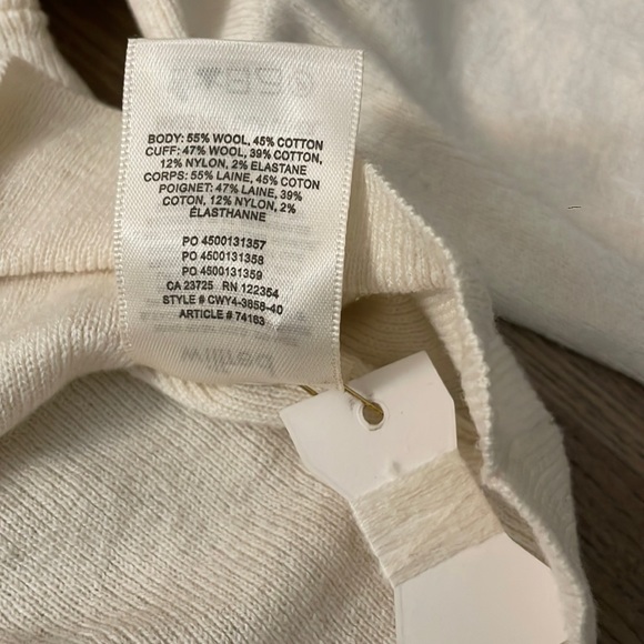 Wilfred turtleneck puff sleeve sweater (never worn) - Picture 2 of 2